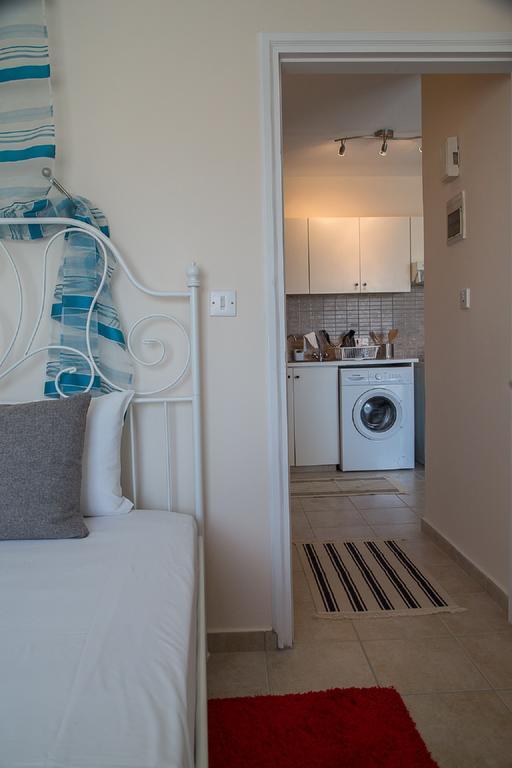 Paphos Love Hut Apartment Exterior foto